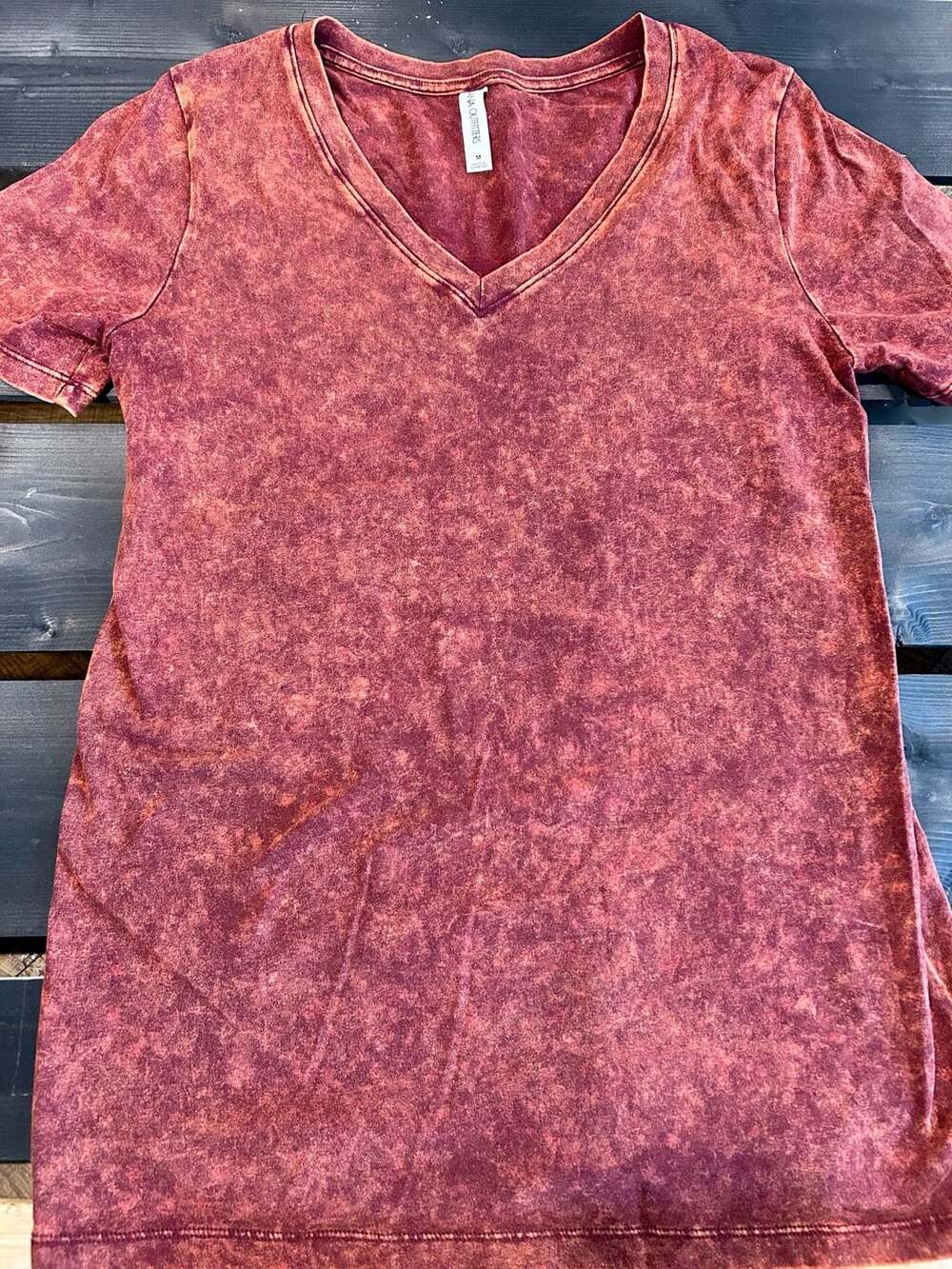 Zenana Outfitters Women's Burgundy Mineral Wash V-Neck Short Sleeve T-Shirt